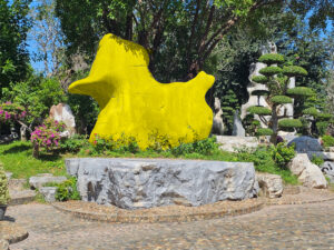 Mehr über den Artikel erfahren On Millionen alter Stone Park Thailand Pattaya