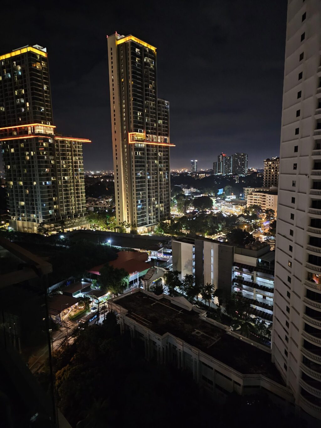 Mehr über den Artikel erfahren PATTAYA CITY BEKÄMPFT DAS PROBLEM DER PM 2,5-LUFTVERSCHMUTZUNG