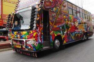 Mehr über den Artikel erfahren Doppeldeckerbusse sollen jetzt auf Grund des Unfalls in 5 Jahren abgeschafft werden.