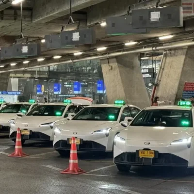 Der Flughafen Suvarnabhumi führt Elektrotaxis ein und wird damit zum ersten umweltfreundlichen Flughafen in Thailand.