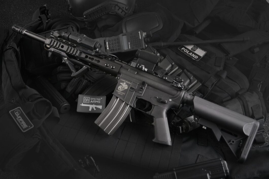 Russe mit illegalen Waffen verhaftet