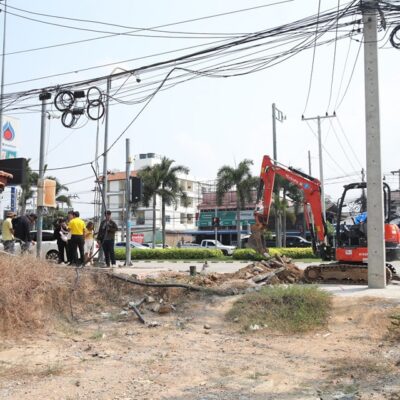Teilsperrung in Pattaya wegen Bauarbeiten
