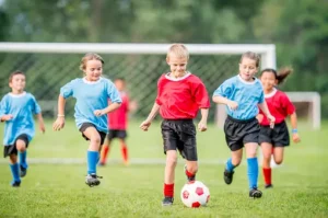 Mehr über den Artikel erfahren 4 Jährige wird von einem älteren Jungen geschlagen