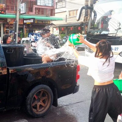 Songkran Nachlese 2024 Wasser Marsch