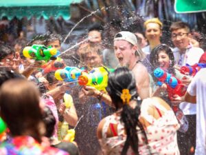 Mehr über den Artikel erfahren Songkran falsch interpretiert