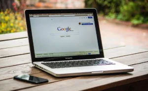 Mehr über den Artikel erfahren Laptop und die Auswirkungen beim Laden