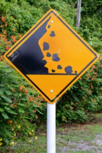 Mehr über den Artikel erfahren Phuket erhält 30 Regenmesser für Erdrutschwarnungen