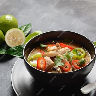 Frühstücks Suppe Khao Tom Gap