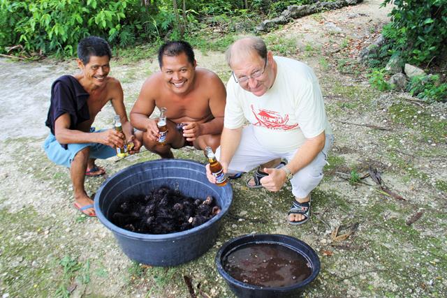 Seeigel habe ich auf den Philippinen vor der Türe geschlürft.