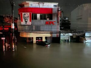 Mehr über den Artikel erfahren Ein Taifun wieder mal auf den Weg zu den Philippinen