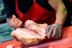 Mehr über den Artikel erfahren Scheinheilig zerstückeln und dann fragt er noch nach Kaution