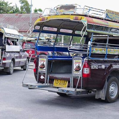 Ich wurde aus einem Baht-Taxi geschleudert – und plötzlich war ich selbst schuld